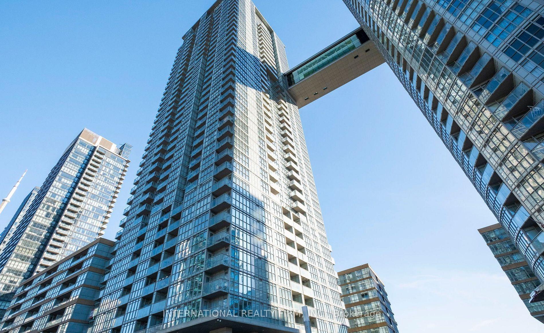 Photo 2 of Unit 3503, 15 Iceboat Terrace, Toronto, Waterfront Communities — HOMEH