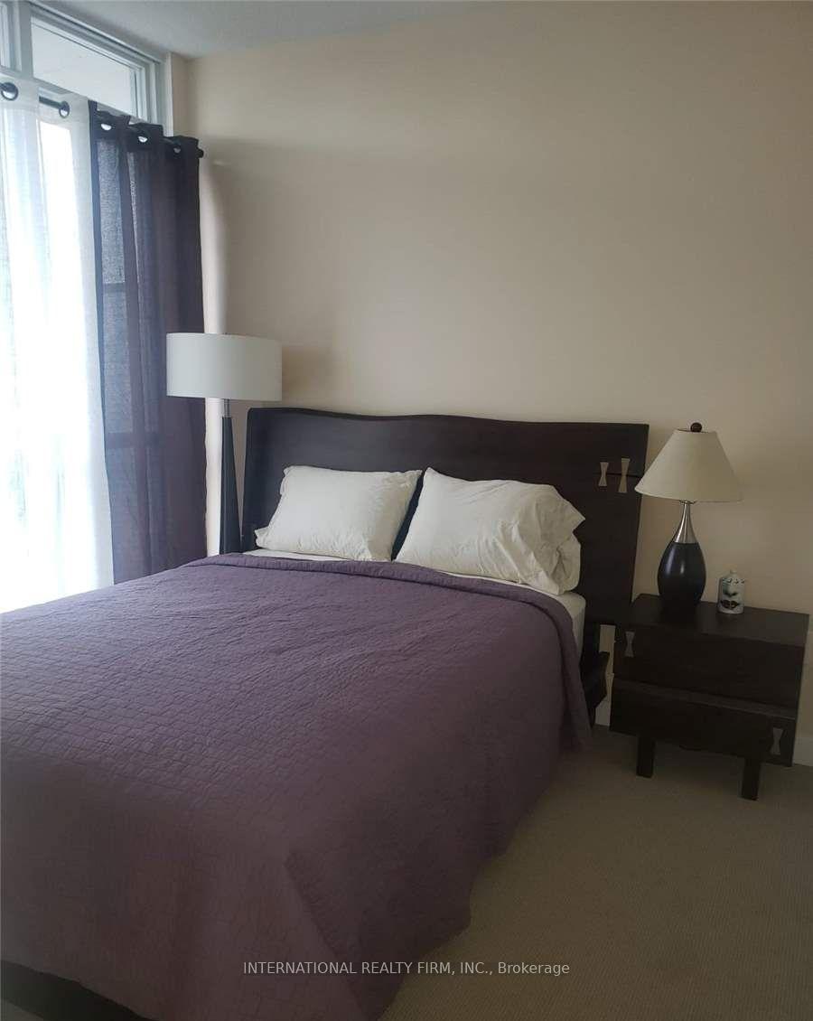 Photo 5 of Unit 3503, 15 Iceboat Terrace, Toronto, Waterfront Communities — HOMEH