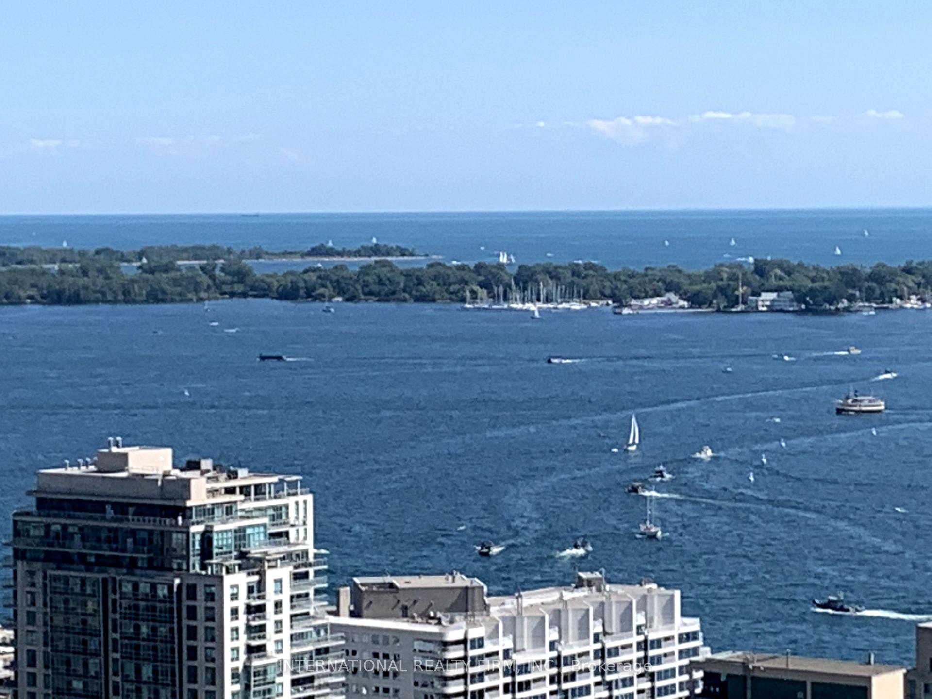 Photo 15 of Unit 3503, 15 Iceboat Terrace, Toronto, Waterfront Communities — HOMEH