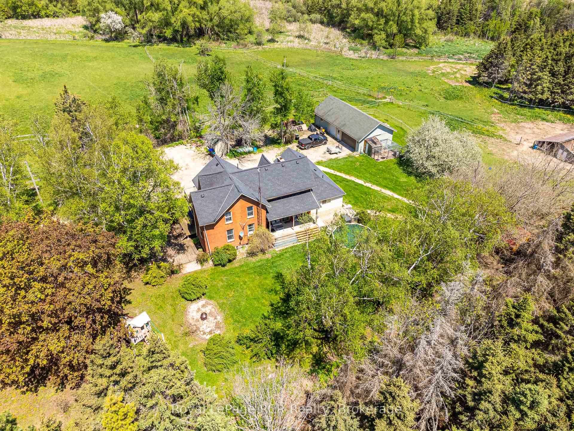 Photo 2 of 2553 County Road 42, Clearview, Rural Clearview — HOMEH
