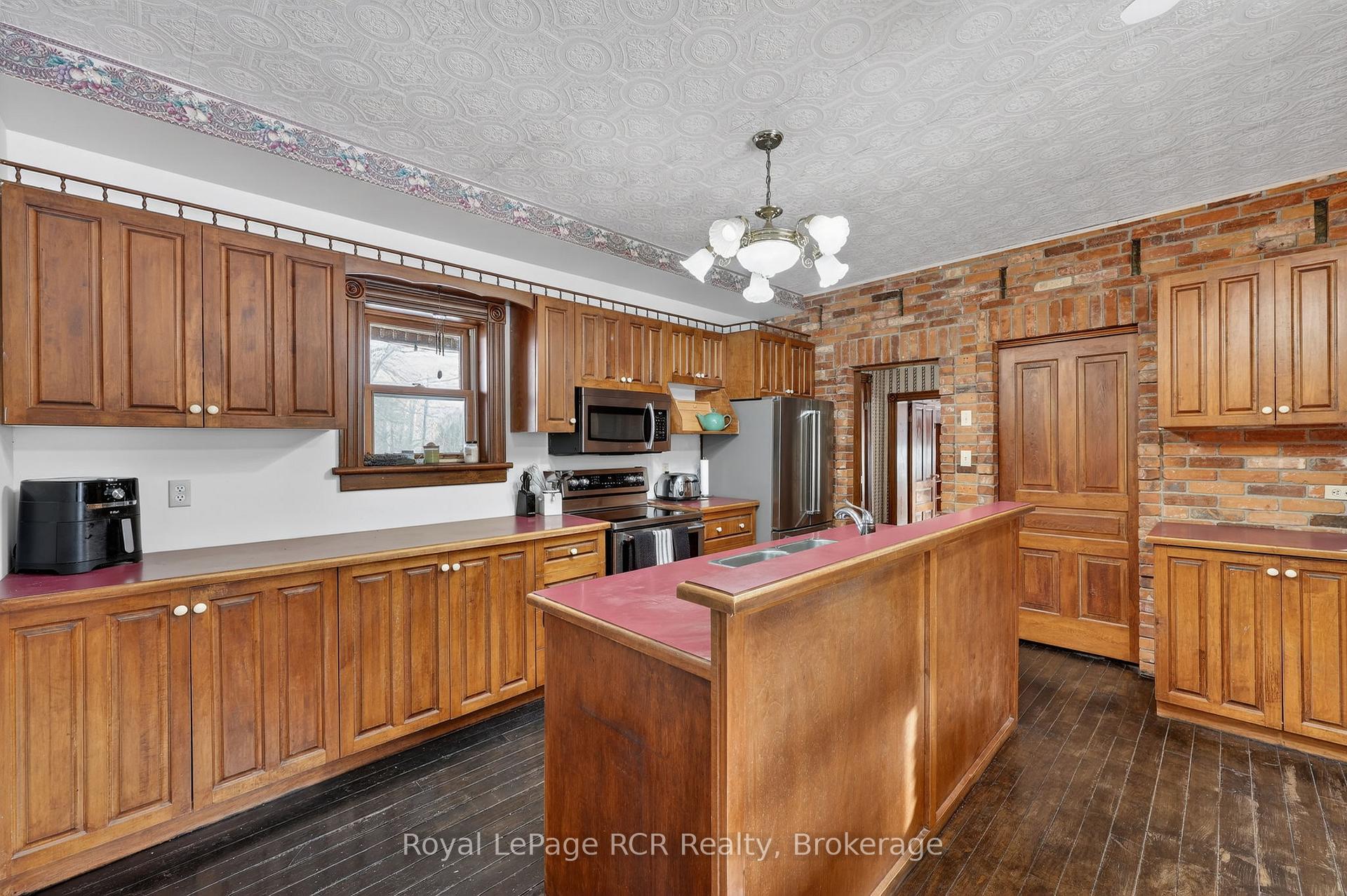 Photo 8 of 2553 County Road 42, Clearview, Rural Clearview — HOMEH