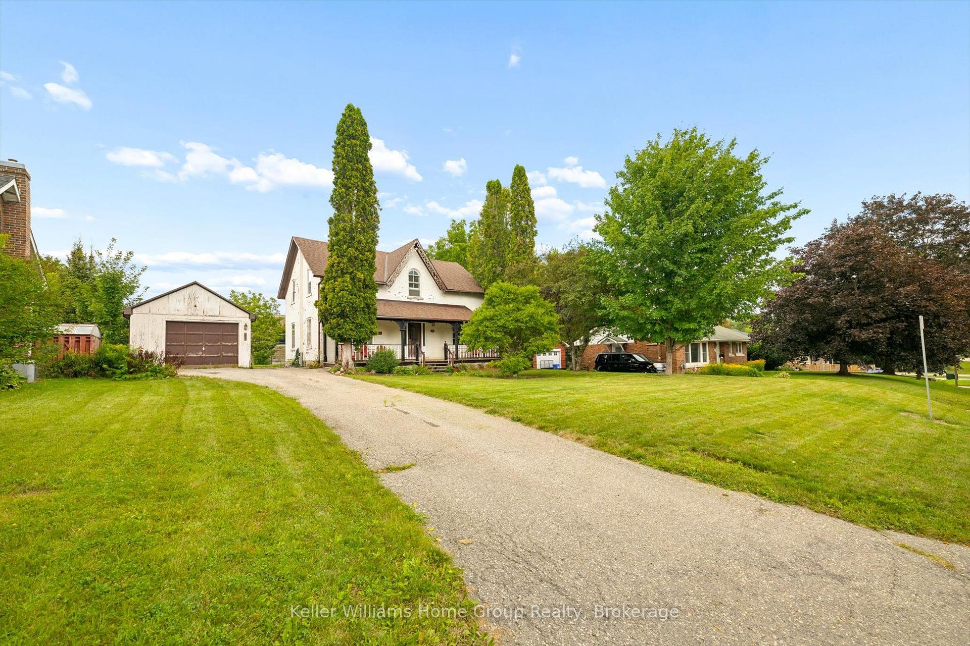 Photo 1 of 339 Garafraxa Street E, Centre Wellington, Fergus — HOMEH