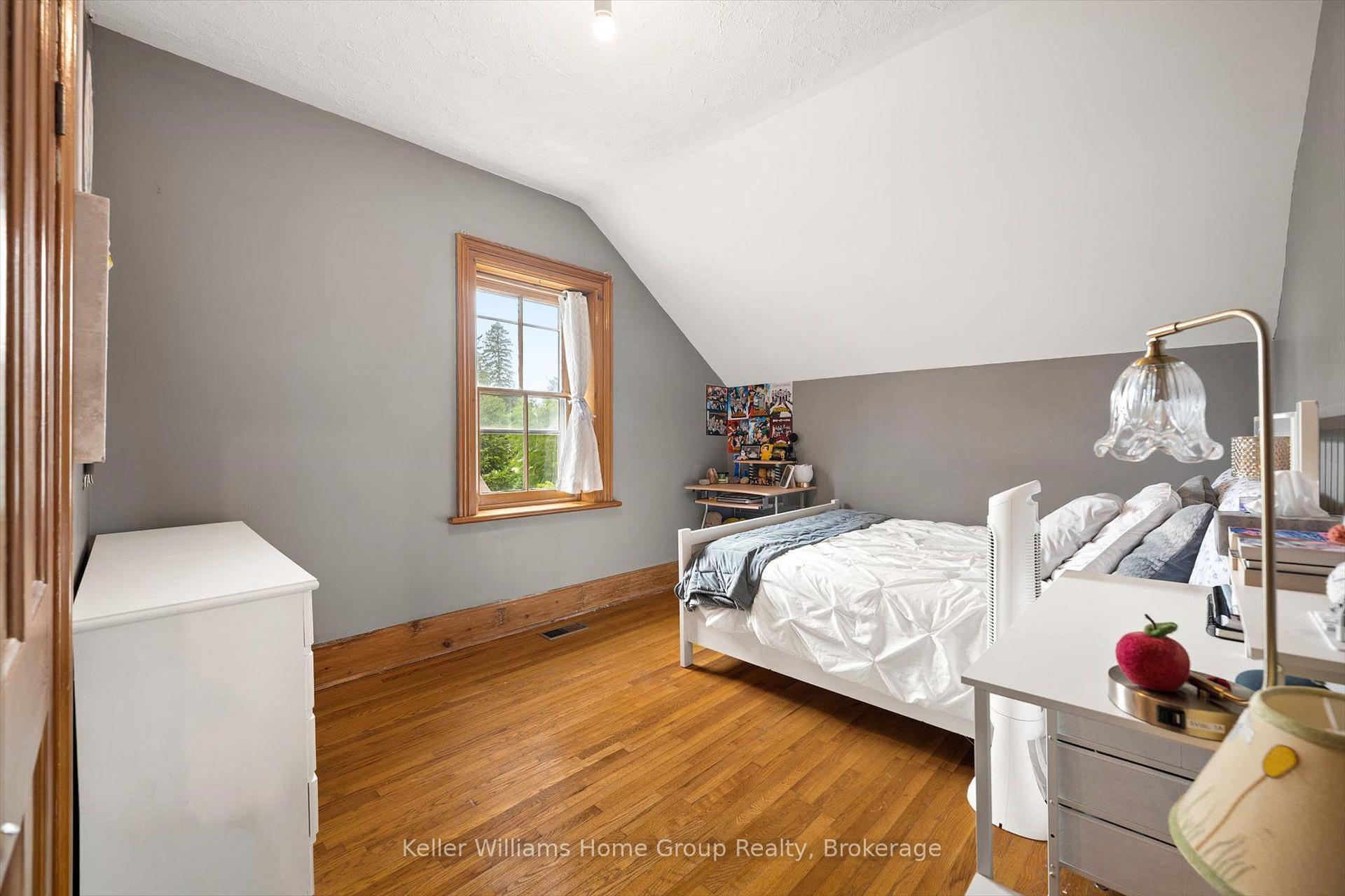 Photo 19 of 339 Garafraxa Street E, Centre Wellington, Fergus — HOMEH