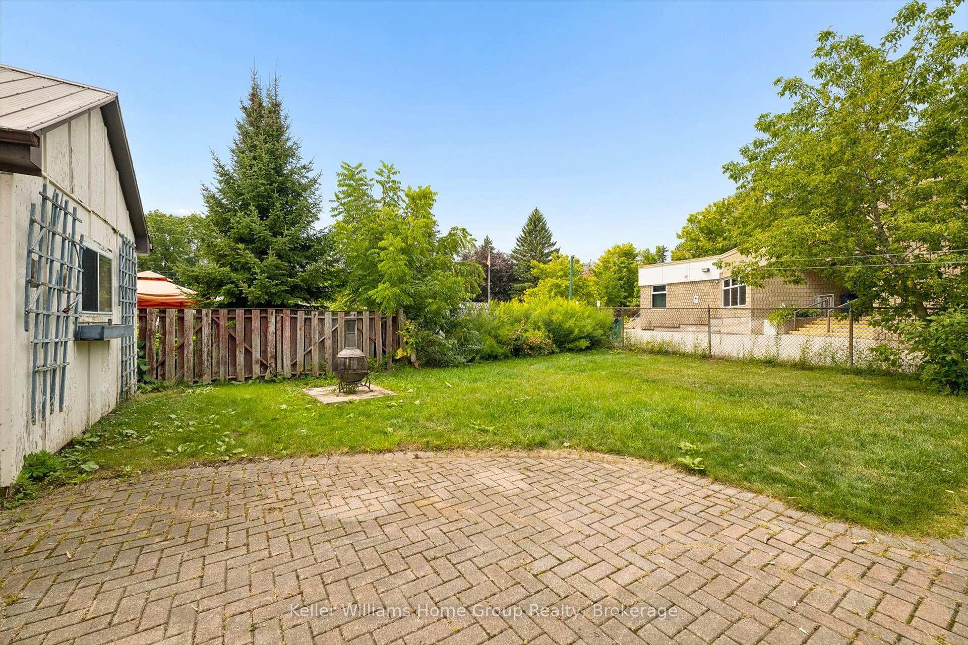 Photo 25 of 339 Garafraxa Street E, Centre Wellington, Fergus — HOMEH