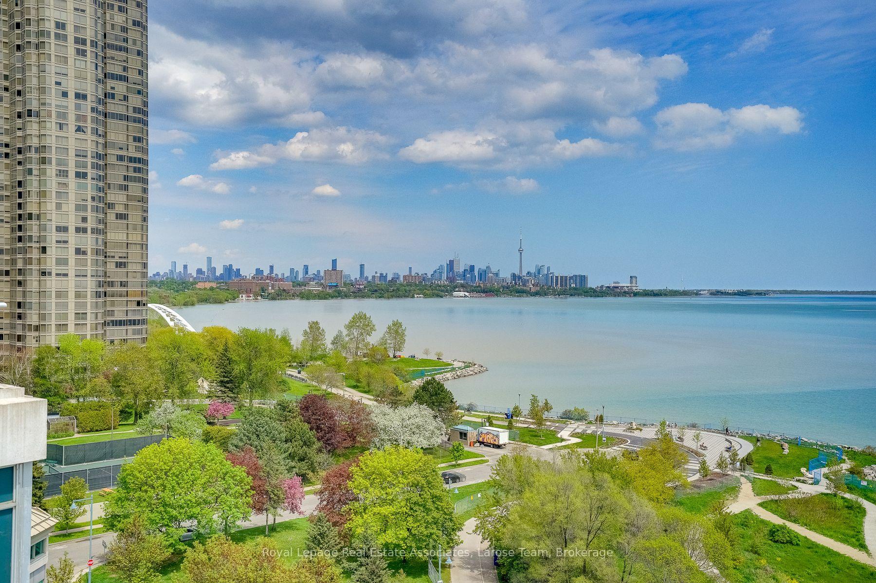 Photo 26 of Unit 1607, 3 Marine Parade Drive, Etobicoke, Mimico — HOMEH