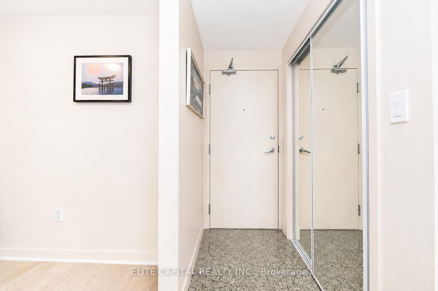 Photo of Unit 1008, 10 Navy Wharf Court