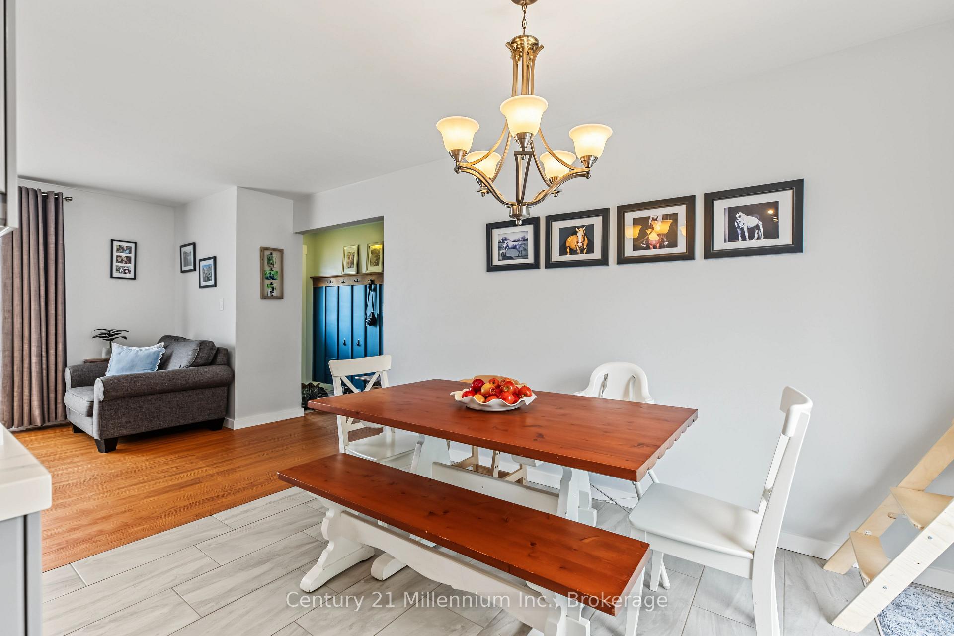 Photo 15 of 553 Spruce Street, Collingwood — HOMEH