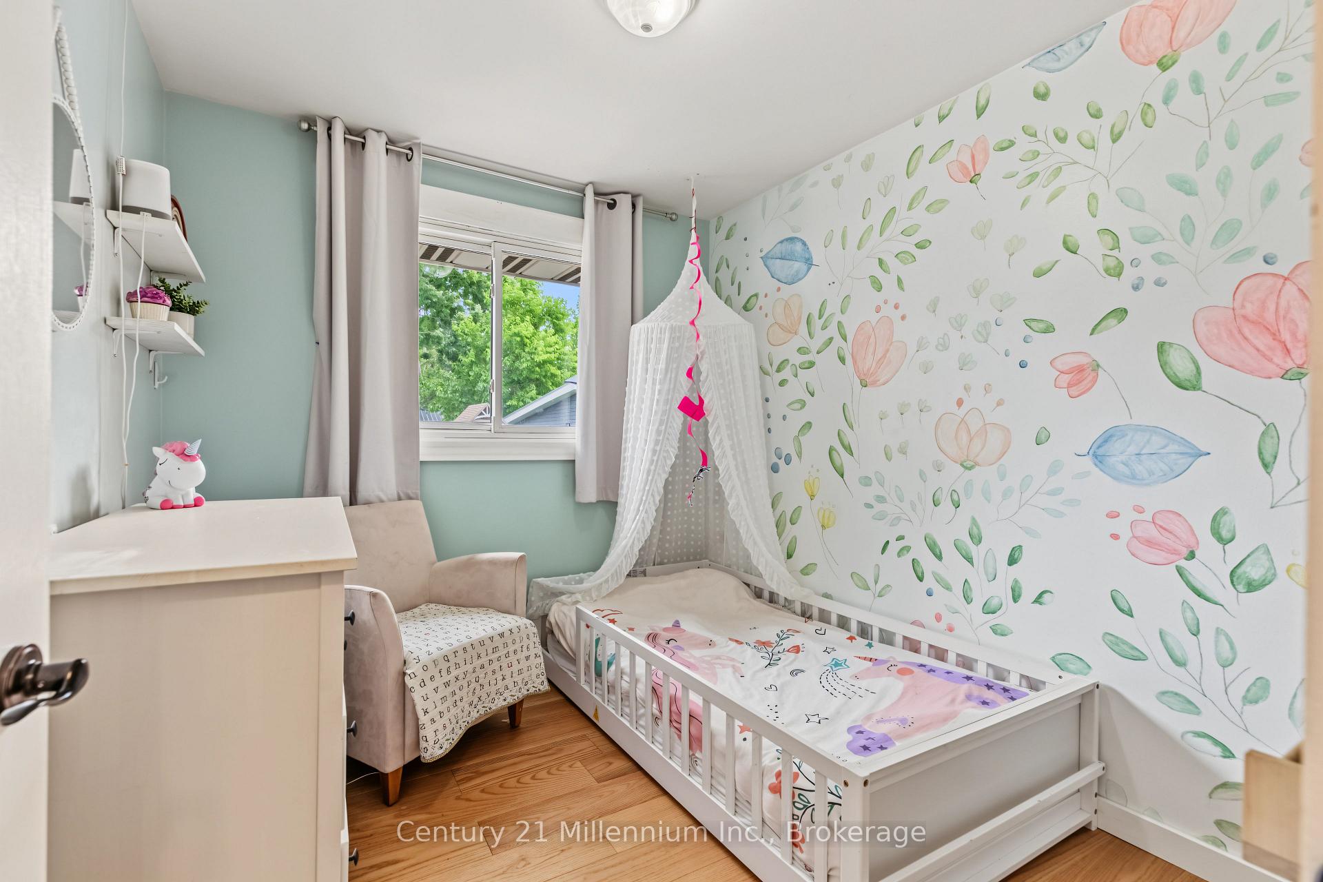 Photo 24 of 553 Spruce Street, Collingwood — HOMEH