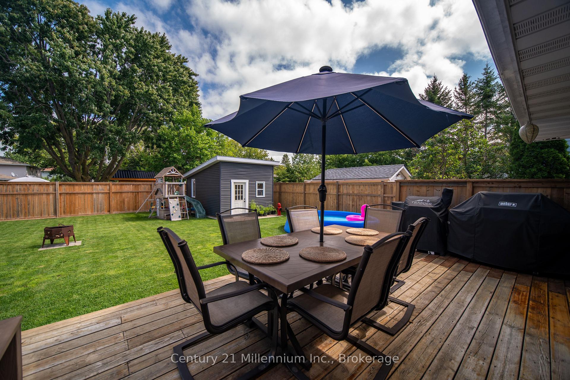 Photo 43 of 553 Spruce Street, Collingwood — HOMEH