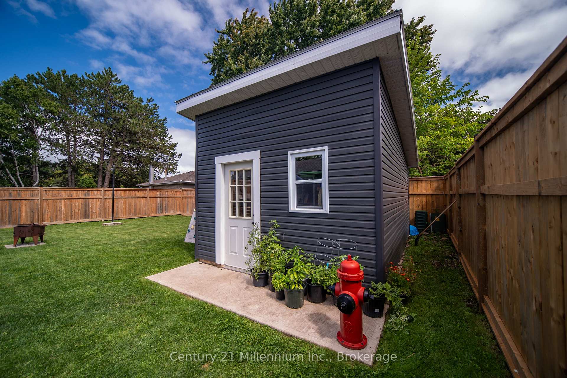 Photo 46 of 553 Spruce Street, Collingwood — HOMEH