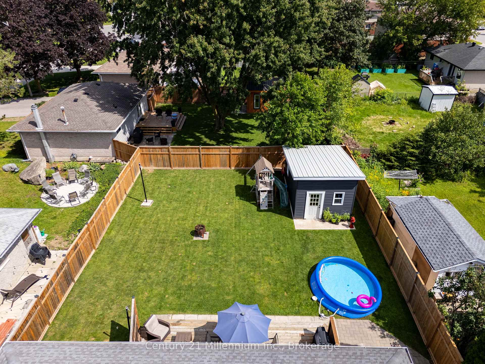 Photo 49 of 553 Spruce Street, Collingwood — HOMEH