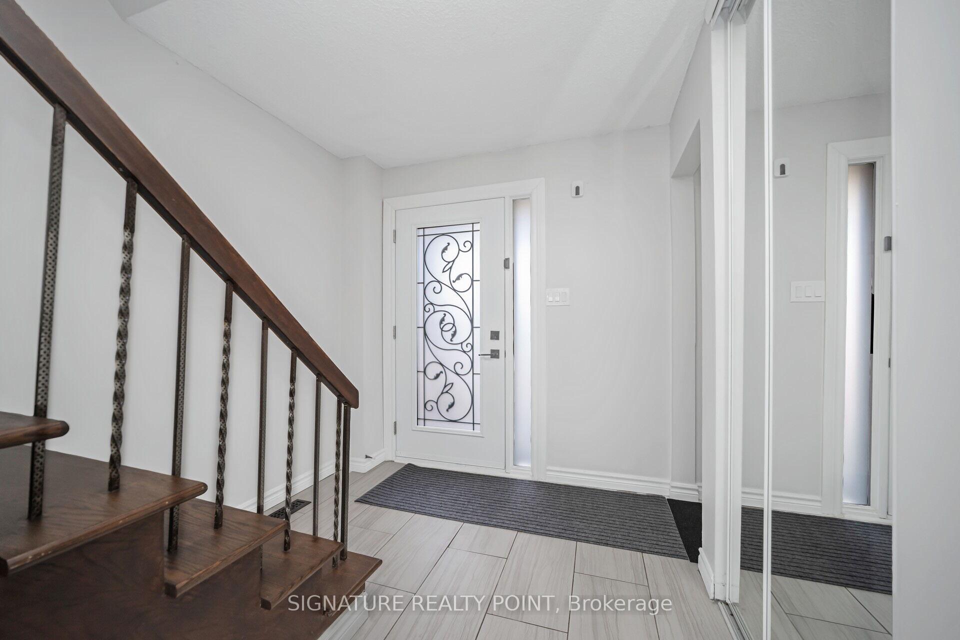 Photo 4 of 222 Simmons Boulevard, Brampton, Madoc — HOMEH