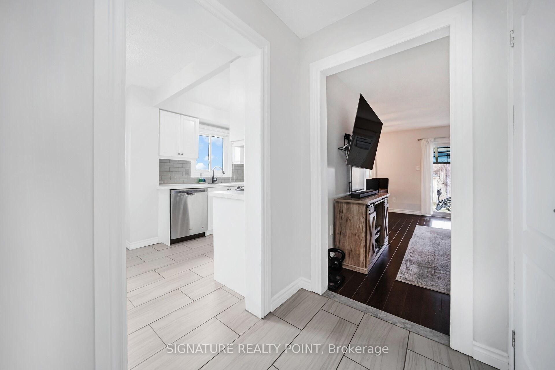 Photo 8 of 222 Simmons Boulevard, Brampton, Madoc — HOMEH