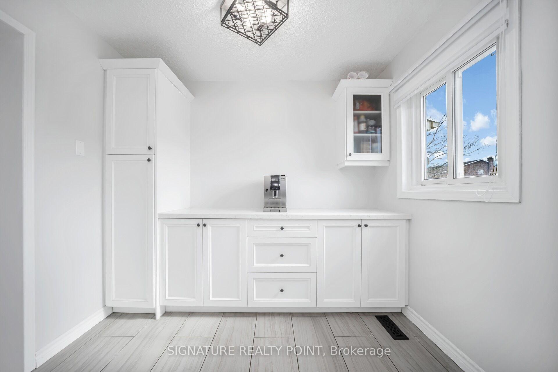 Photo 13 of 222 Simmons Boulevard, Brampton, Madoc — HOMEH