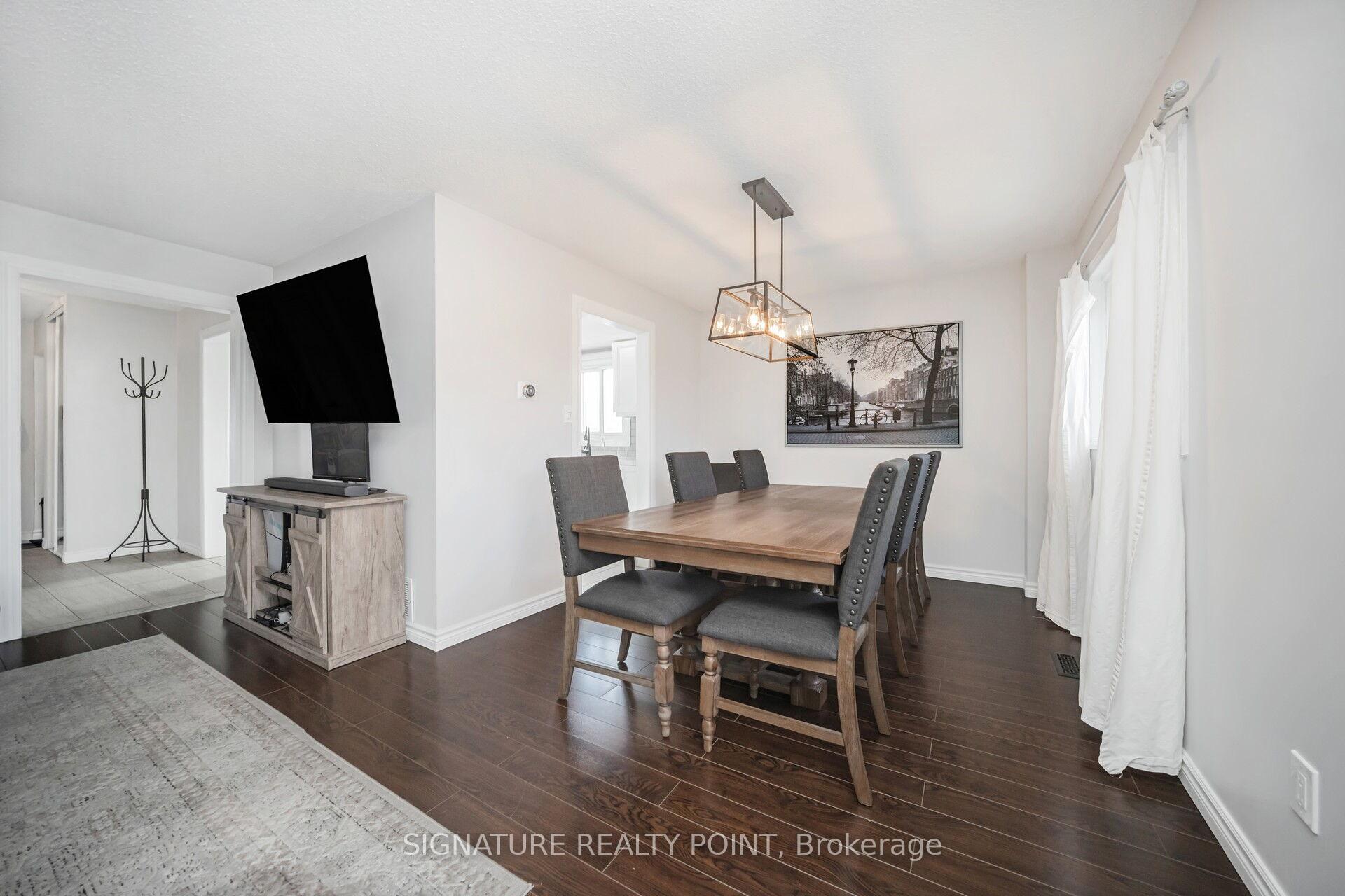 Photo 17 of 222 Simmons Boulevard, Brampton, Madoc — HOMEH