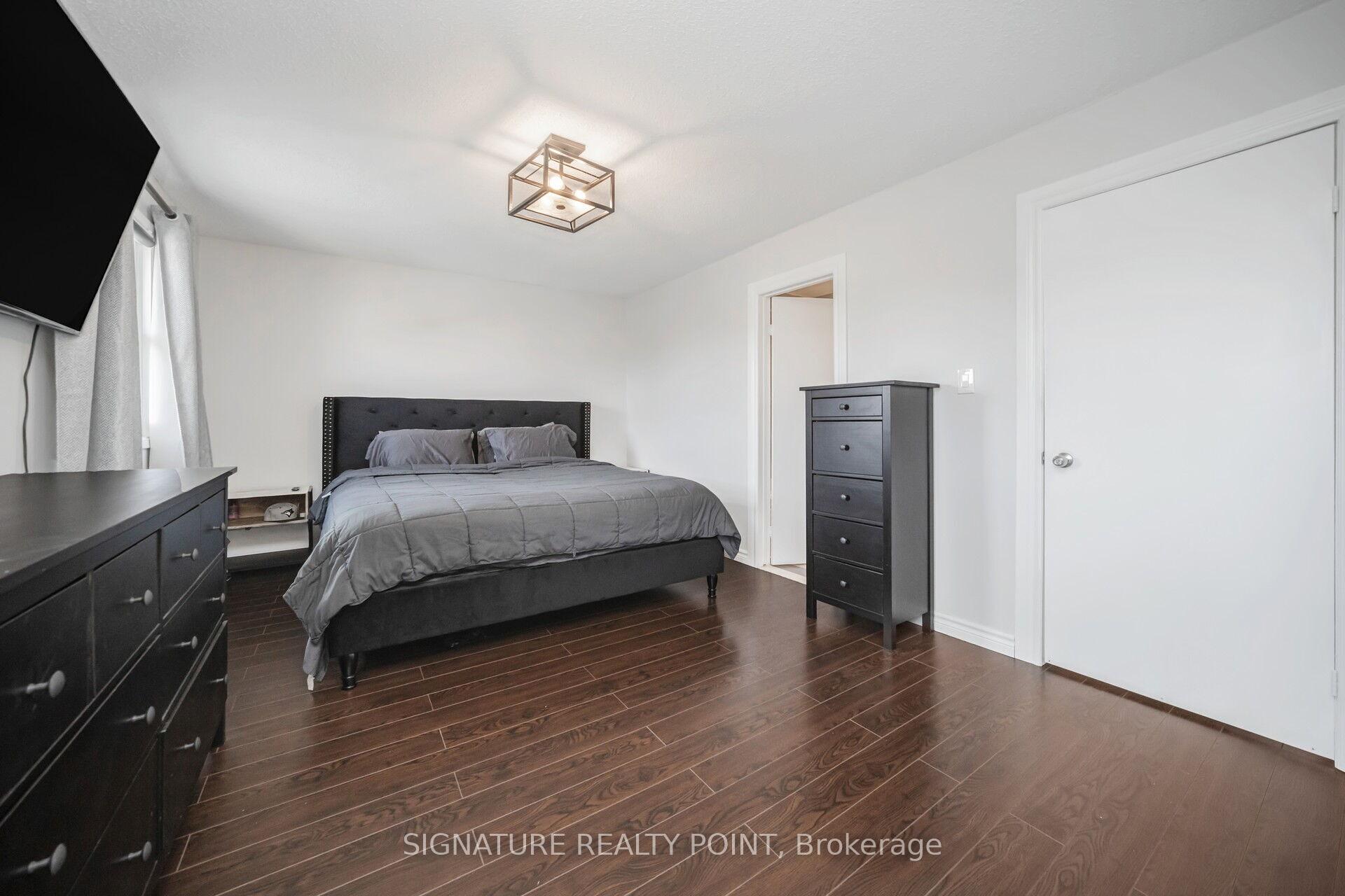 Photo 24 of 222 Simmons Boulevard, Brampton, Madoc — HOMEH