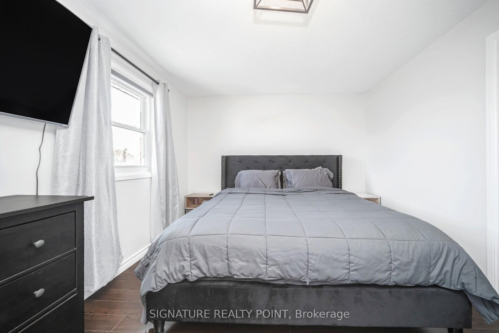Photo 26 of 222 Simmons Boulevard, Brampton, Madoc — HOMEH