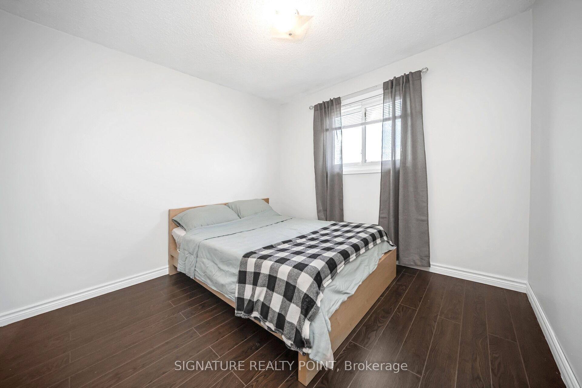 Photo 31 of 222 Simmons Boulevard, Brampton, Madoc — HOMEH