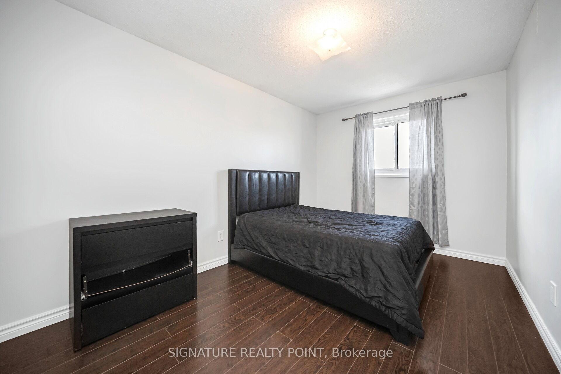 Photo 34 of 222 Simmons Boulevard, Brampton, Madoc — HOMEH