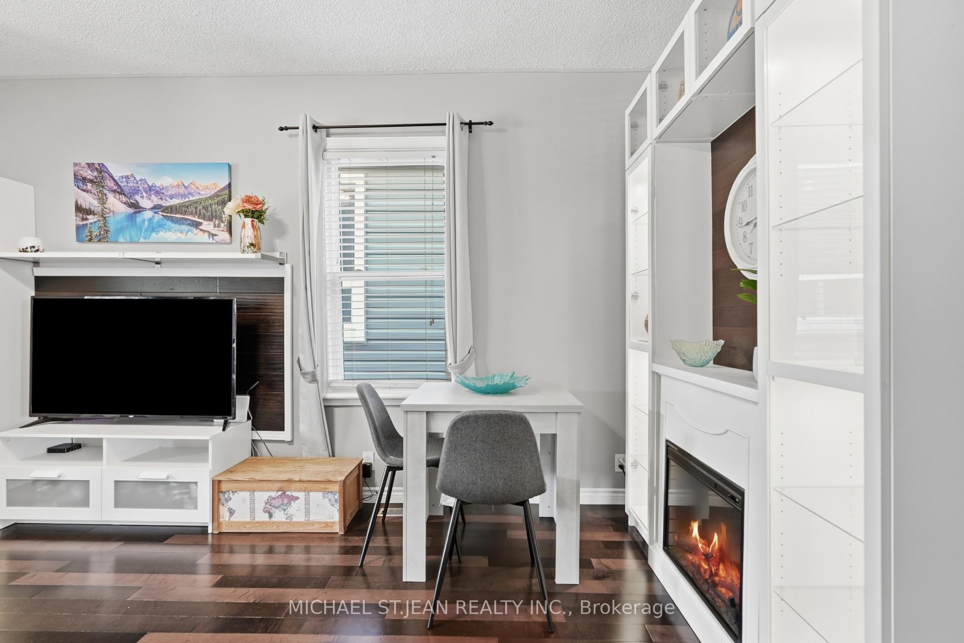 Photo 15 of 67 Robins Avenue, Hamilton, Crown Point — HOMEH