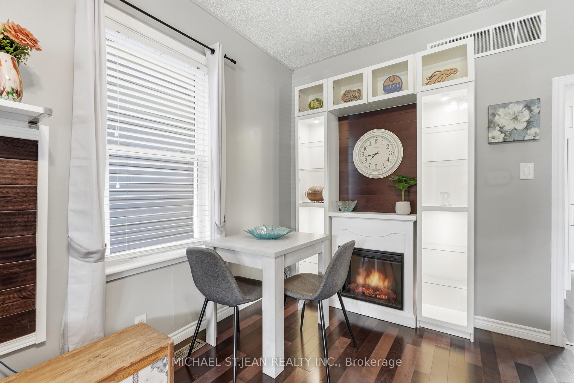 Photo 16 of 67 Robins Avenue, Hamilton, Crown Point — HOMEH