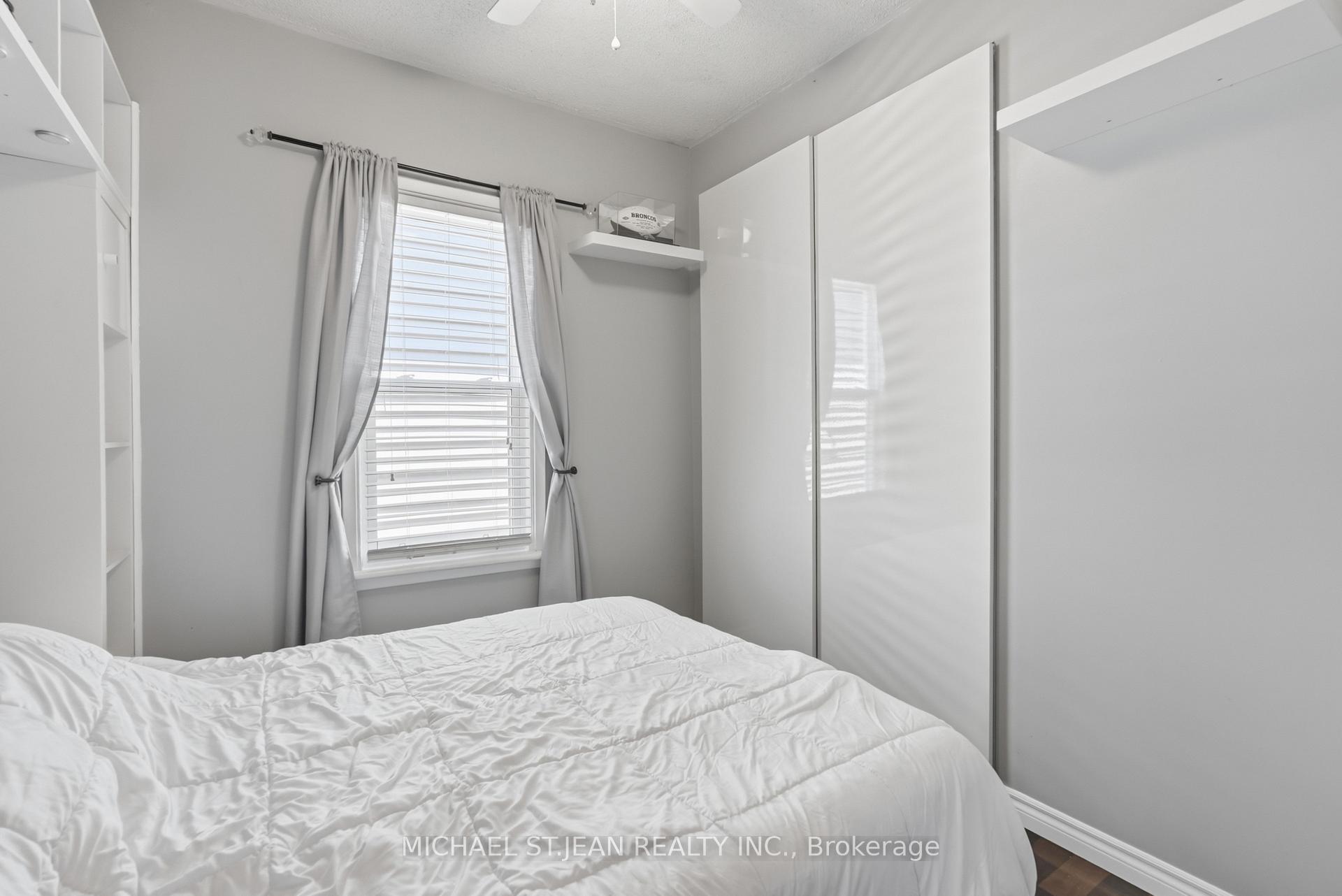 Photo 24 of 67 Robins Avenue, Hamilton, Crown Point — HOMEH