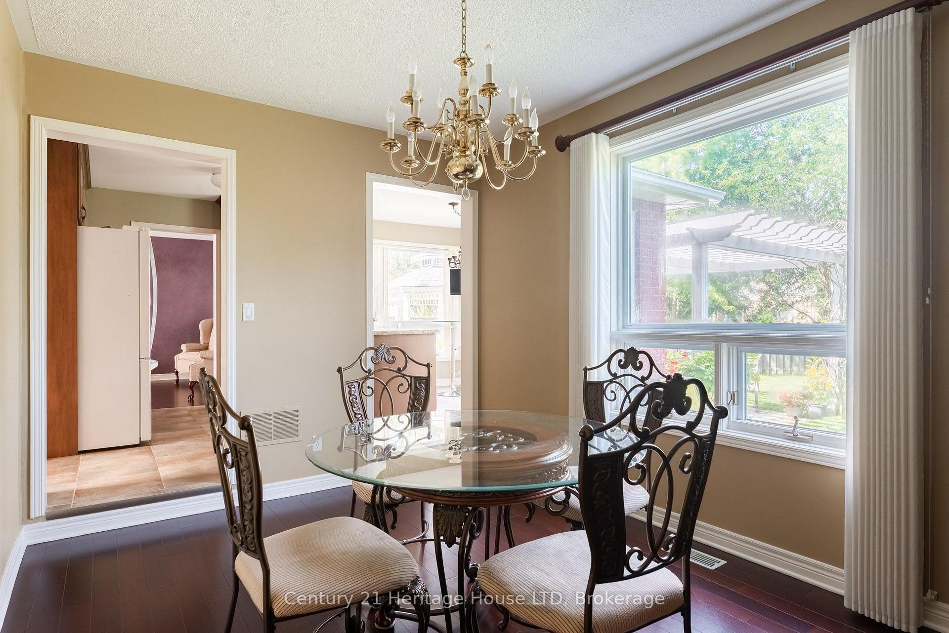 Photo 17 of 52 Farris Avenue, St. Catharines, Rykert/Vansickle — HOMEH