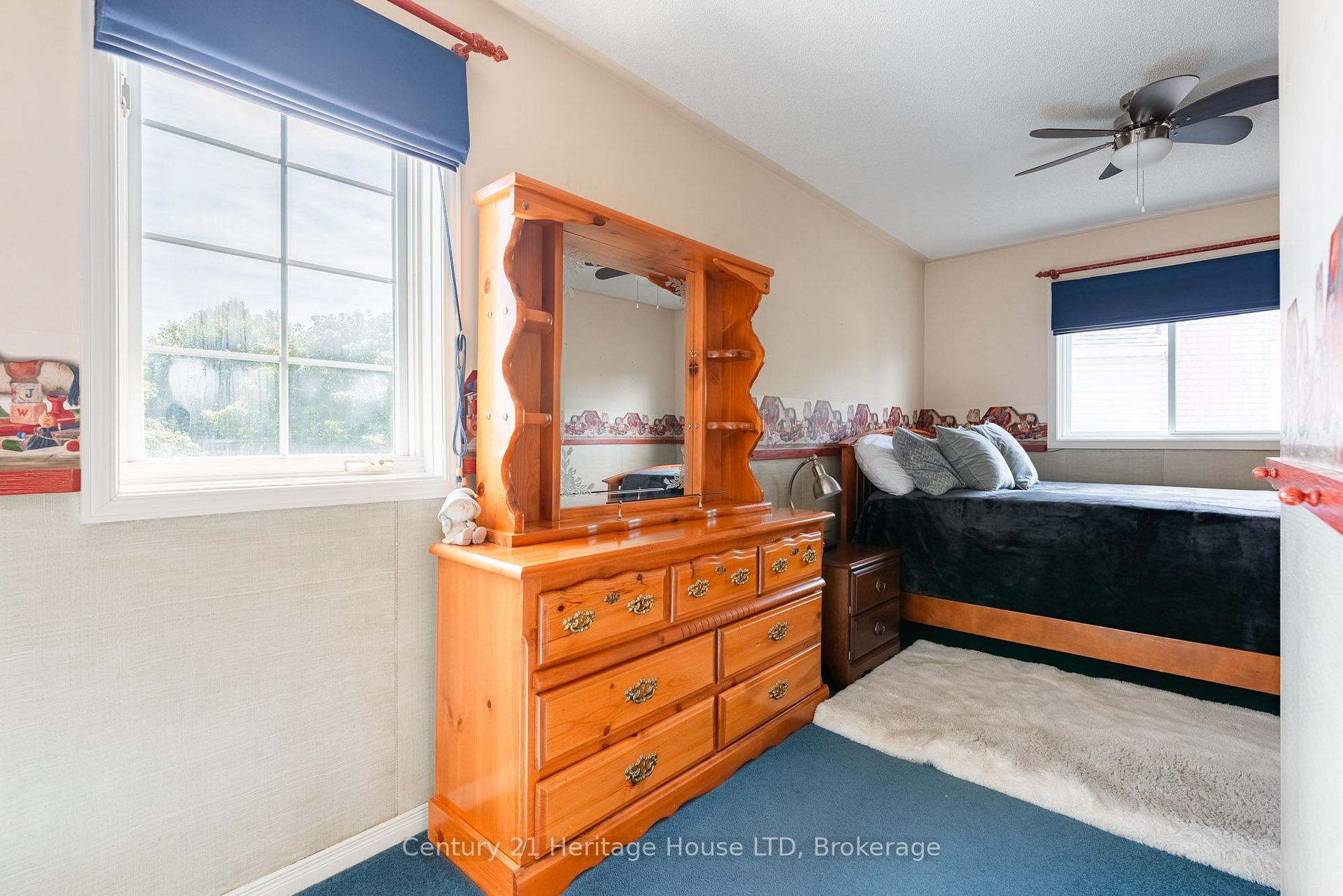 Photo 25 of 52 Farris Avenue, St. Catharines, Rykert/Vansickle — HOMEH