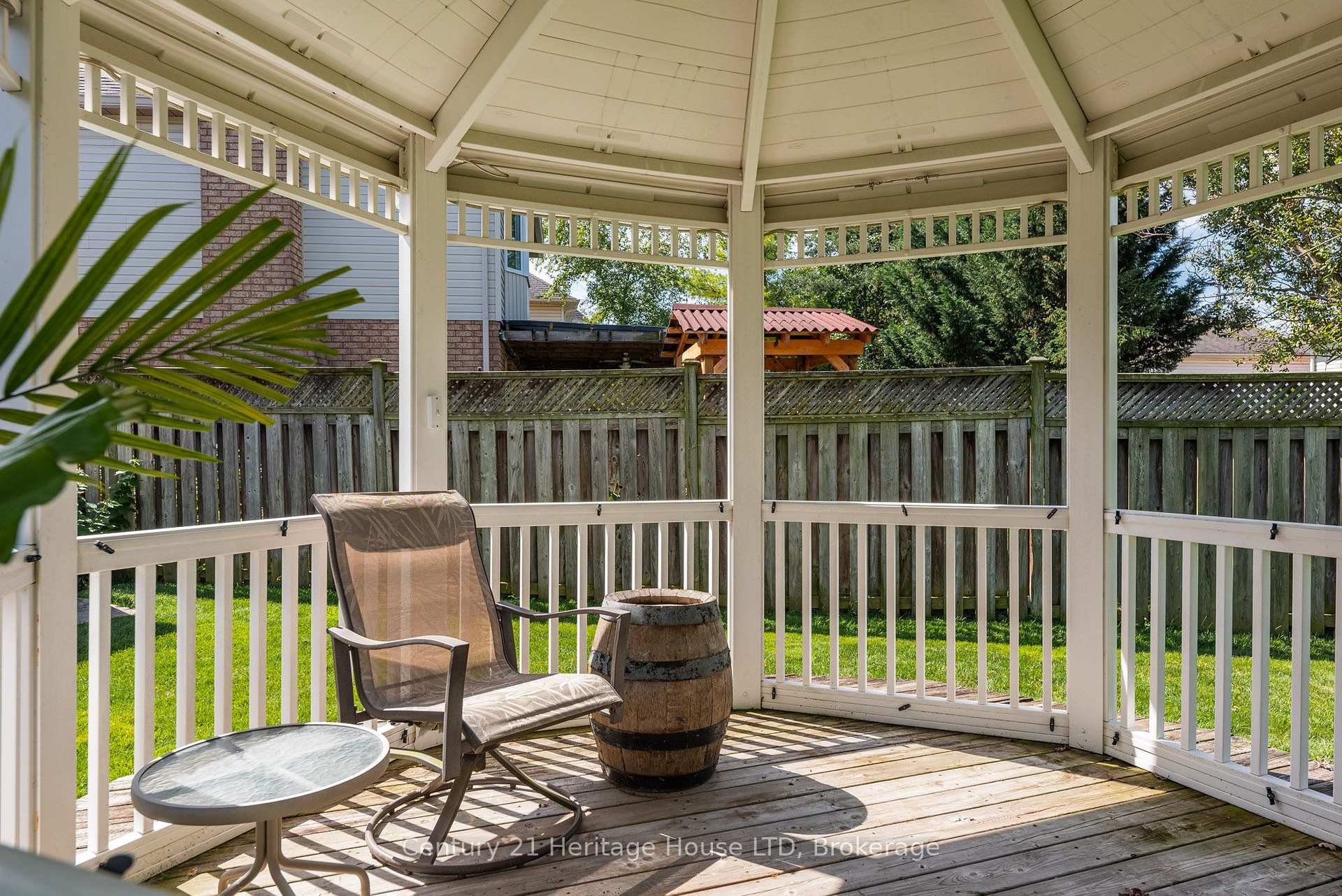 Photo 37 of 52 Farris Avenue, St. Catharines, Rykert/Vansickle — HOMEH