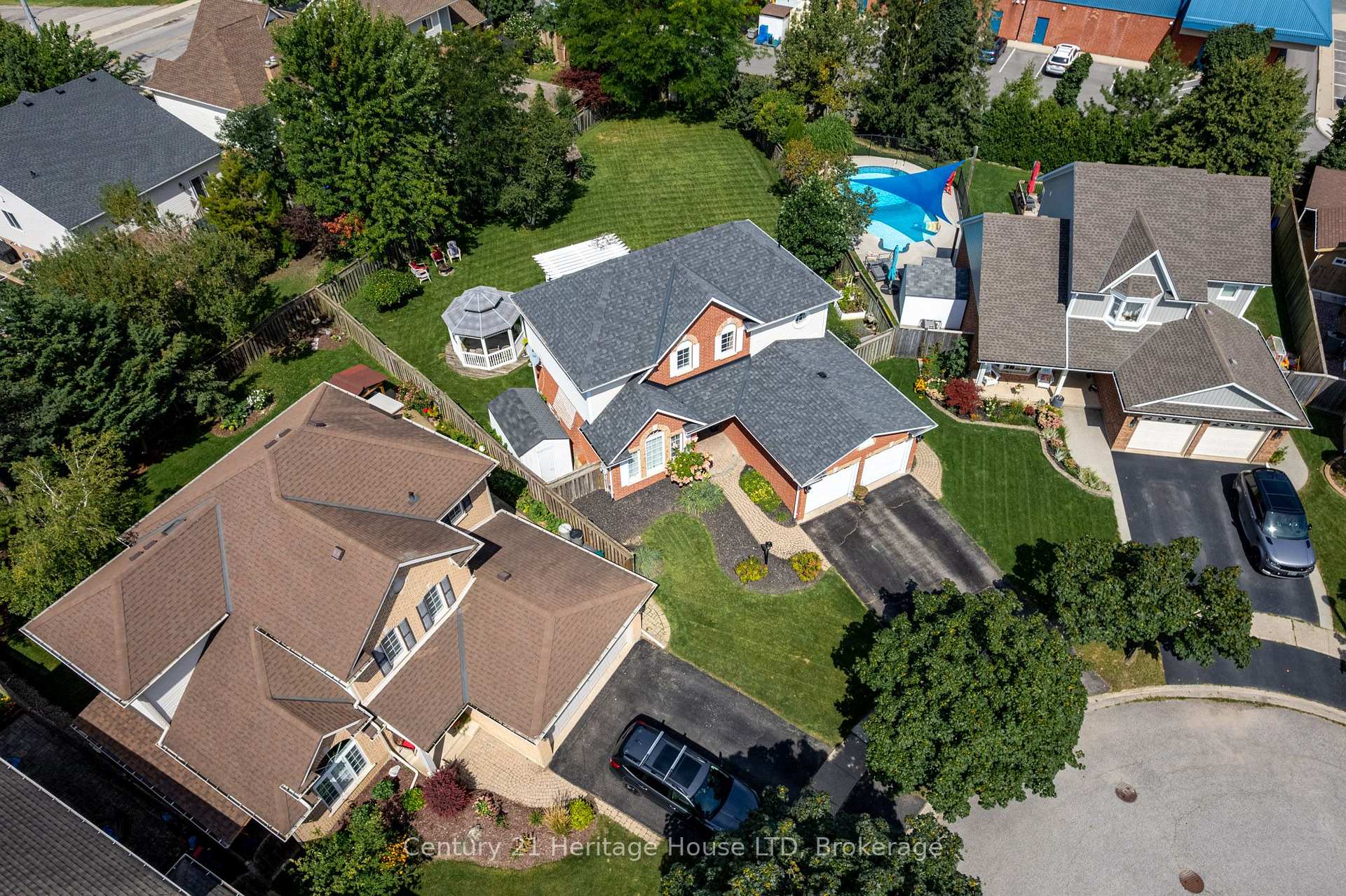 Photo 38 of 52 Farris Avenue, St. Catharines, Rykert/Vansickle — HOMEH