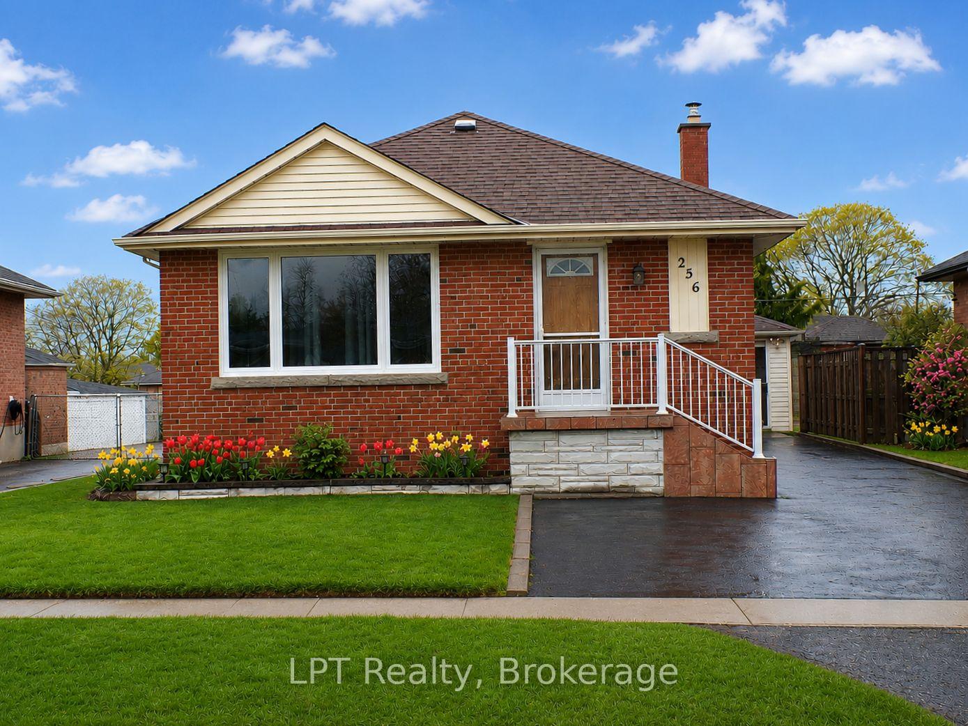 Photo of 256 Farewell Street