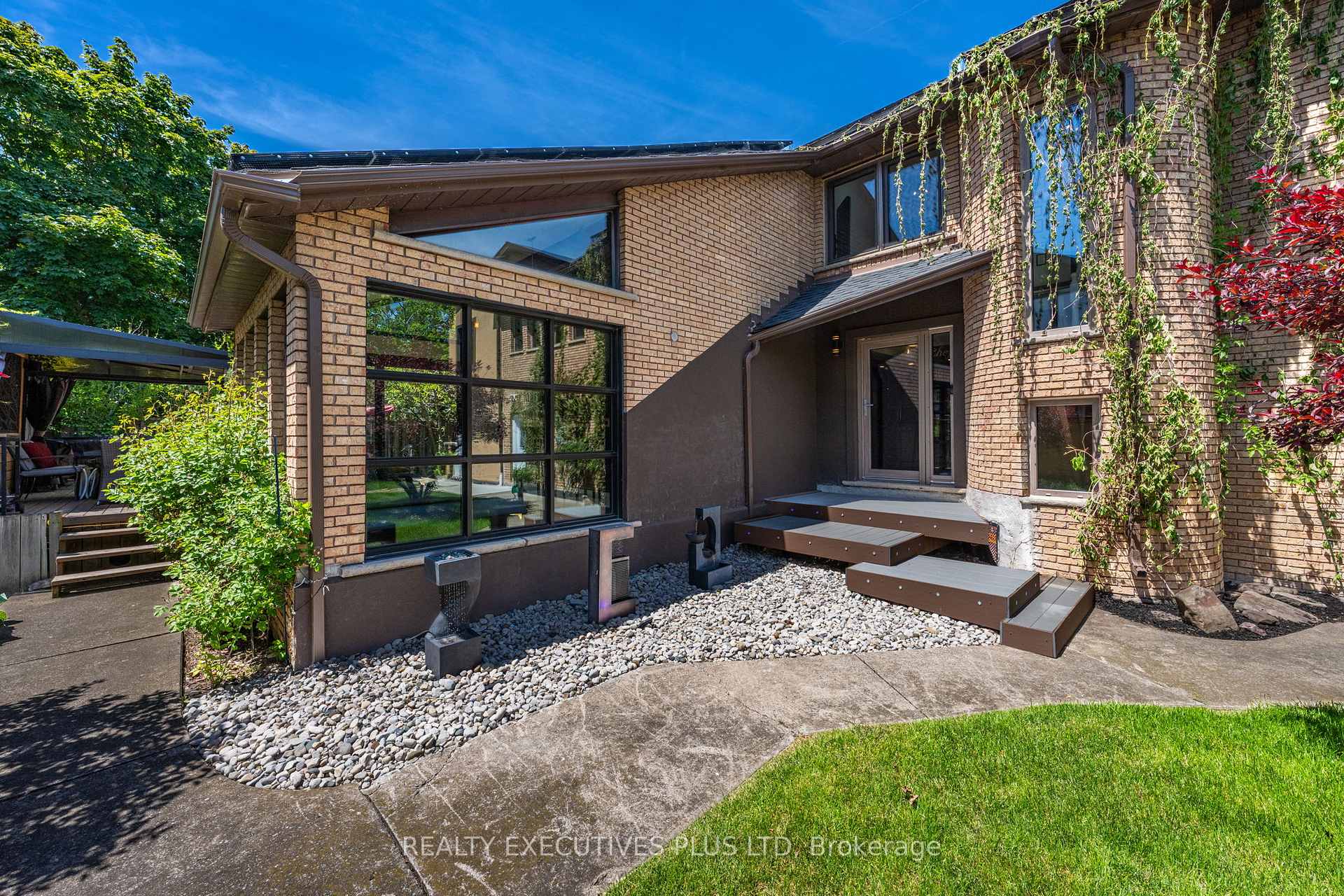 Photo 6 of 36 Lakeview Drive, Hamilton, Lakeshore — HOMEH