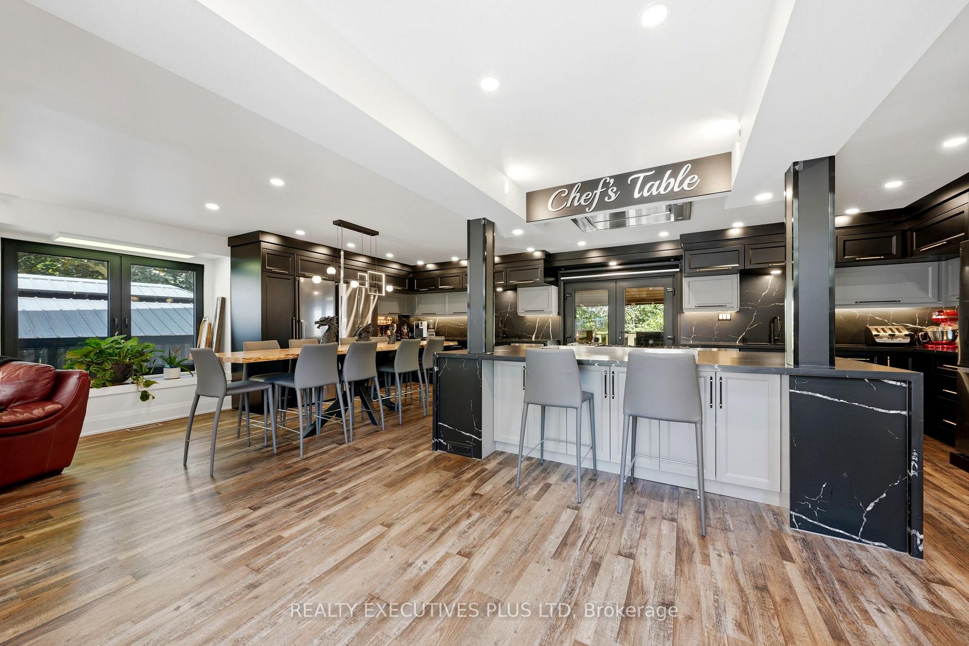Photo of 36 Lakeview Drive