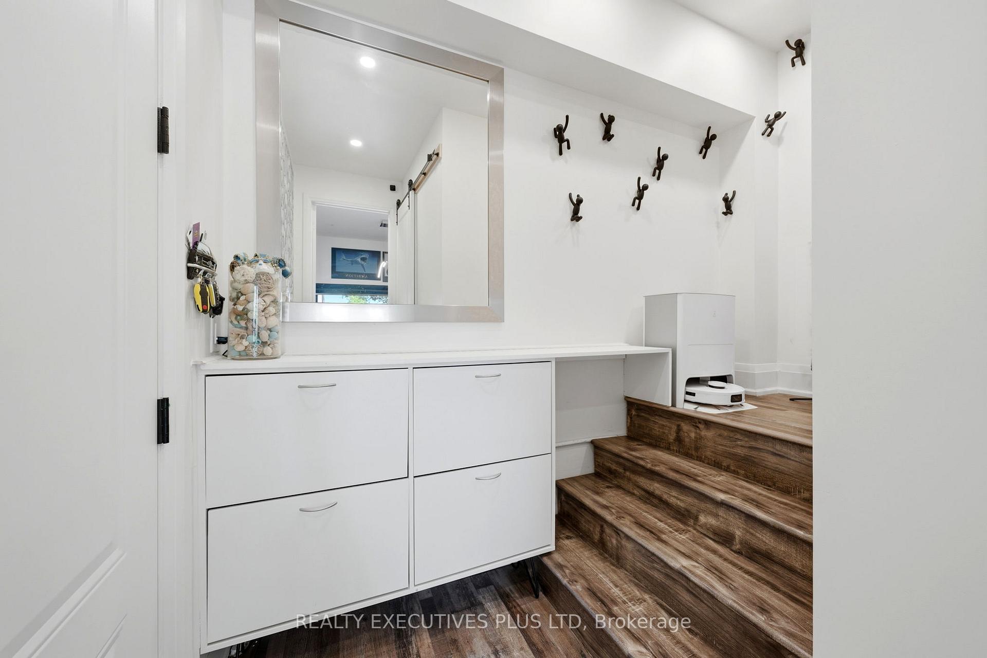 Photo 13 of 36 Lakeview Drive, Hamilton, Lakeshore — HOMEH