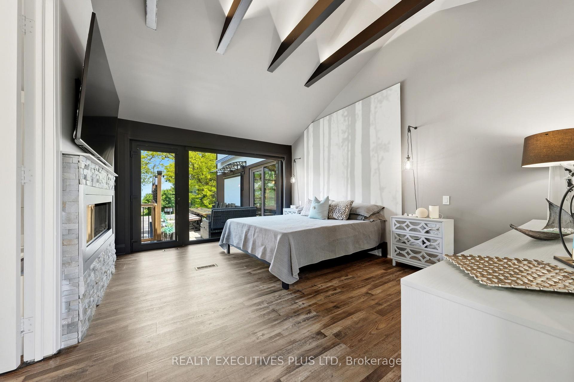 Photo 15 of 36 Lakeview Drive, Hamilton, Lakeshore — HOMEH