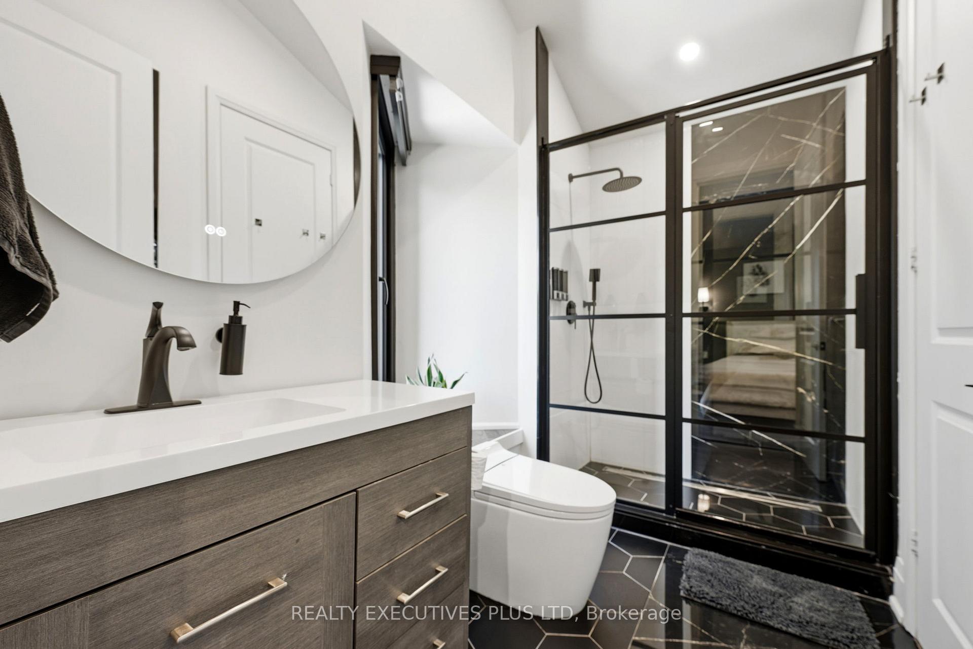 Photo 26 of 36 Lakeview Drive, Hamilton, Lakeshore — HOMEH
