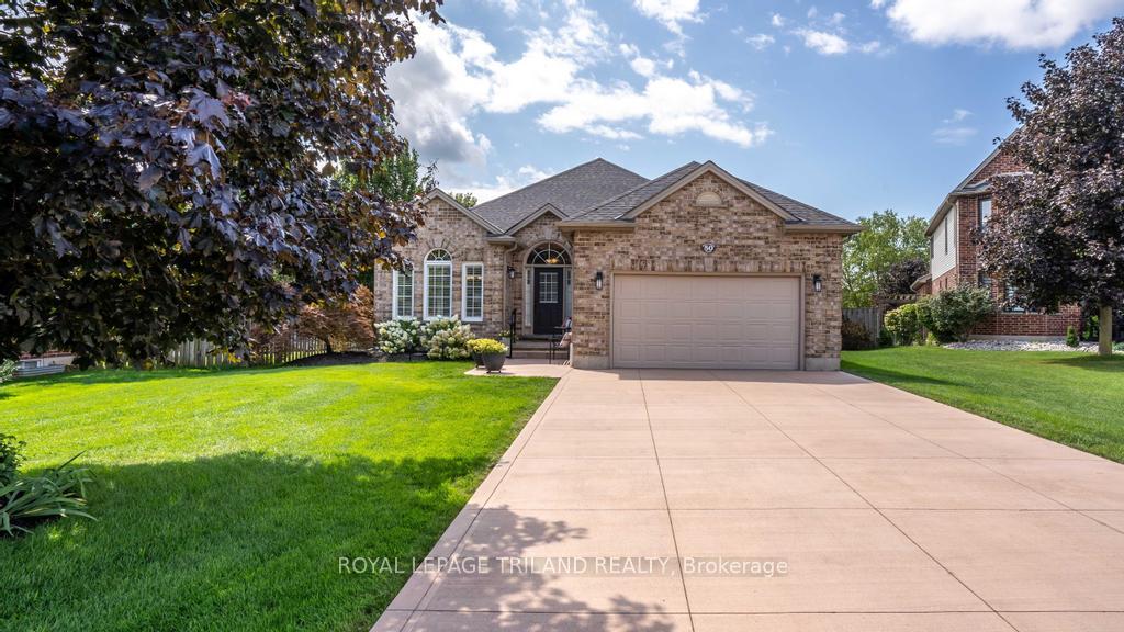 Photo 2 of 50 Red Clover Court, Middlesex Centre, Ilderton — HOMEH