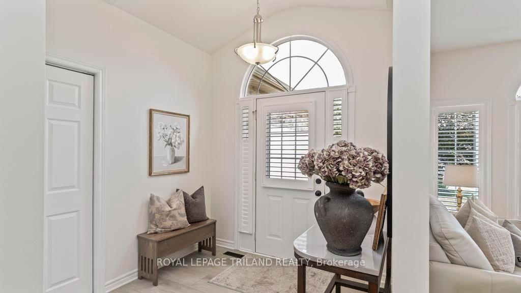 Photo 3 of 50 Red Clover Court, Middlesex Centre, Ilderton — HOMEH