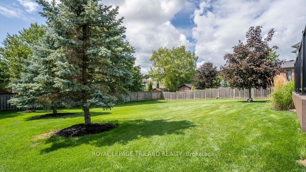 Photo 28 of 50 Red Clover Court, Middlesex Centre, Ilderton — HOMEH