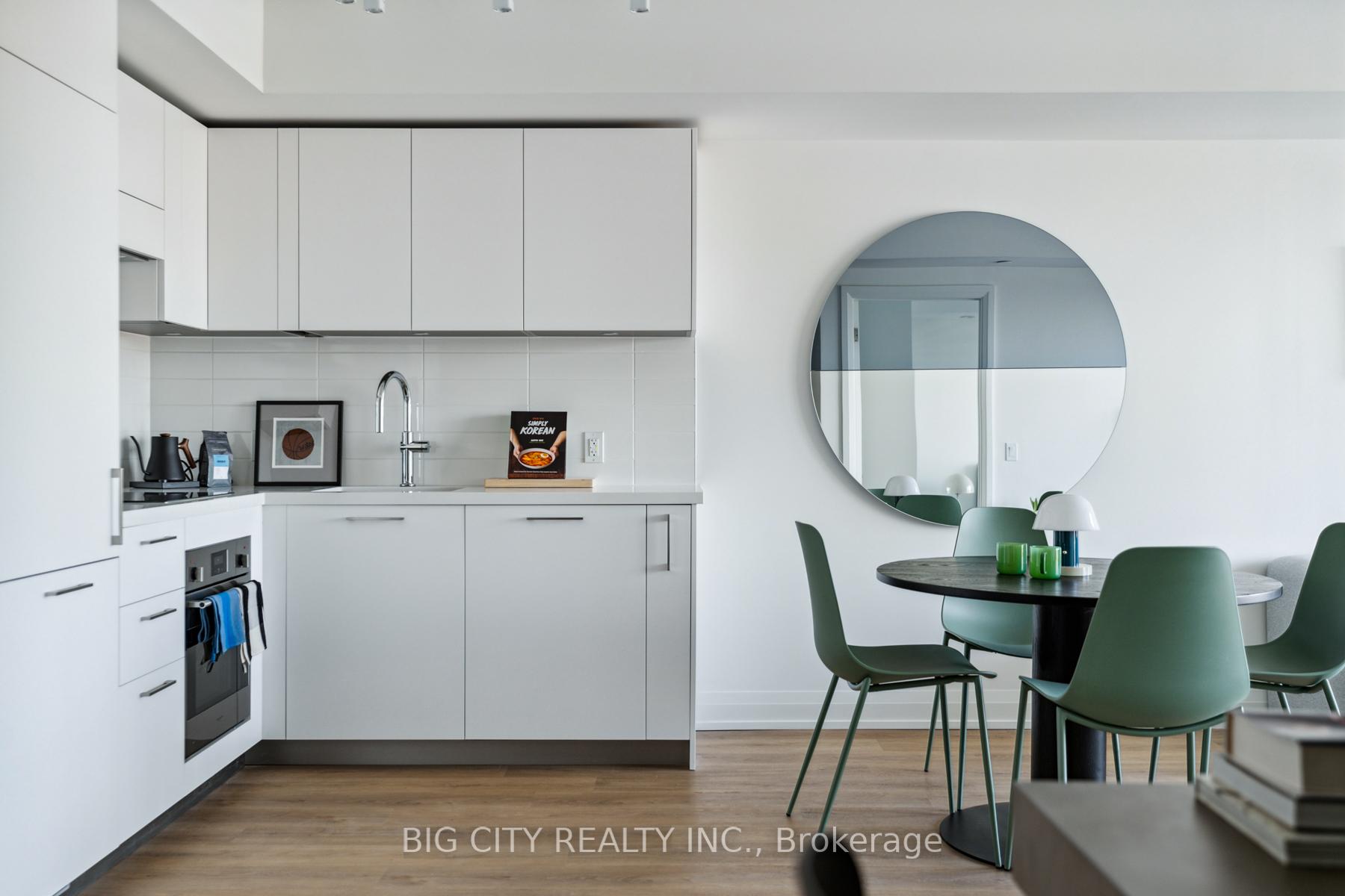 Photo 6 of Unit 815, 36 Brentcliffe Road, Toronto, Thorncliffe Park — HOMEH
