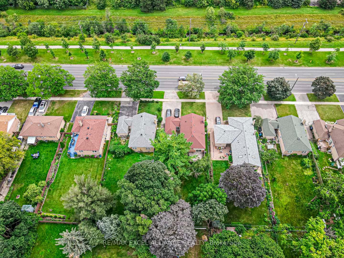 Photo 3 of 2242 Brimley Road, Scarborough, Agincourt South-Malvern West — HOMEH