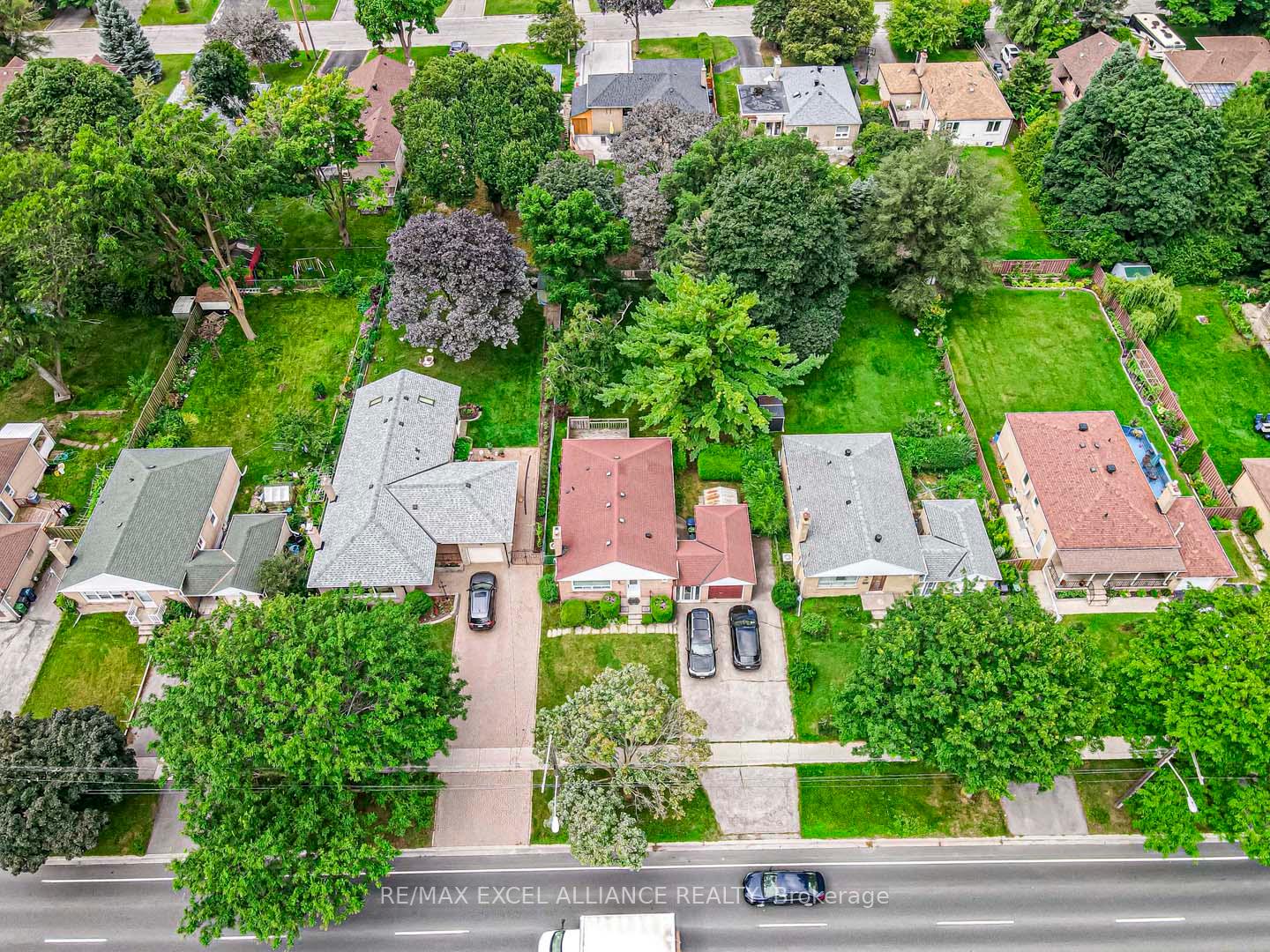 Photo 4 of 2242 Brimley Road, Scarborough, Agincourt South-Malvern West — HOMEH
