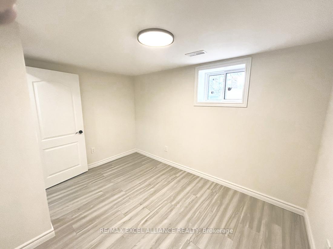 Photo 29 of 2242 Brimley Road, Scarborough, Agincourt South-Malvern West — HOMEH