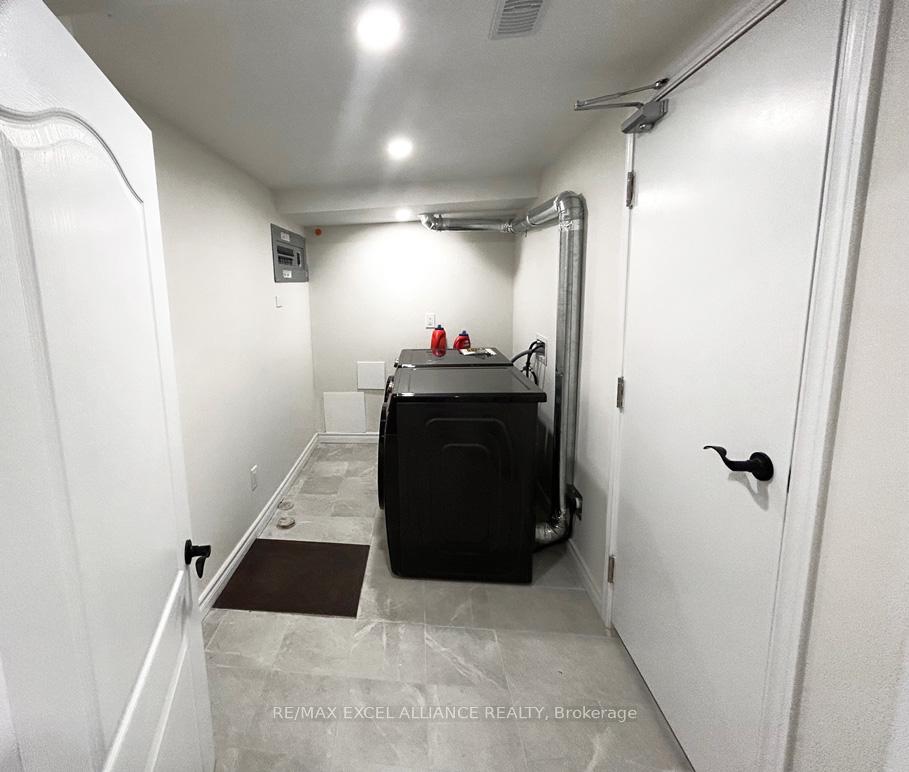 Photo 32 of 2242 Brimley Road, Scarborough, Agincourt South-Malvern West — HOMEH
