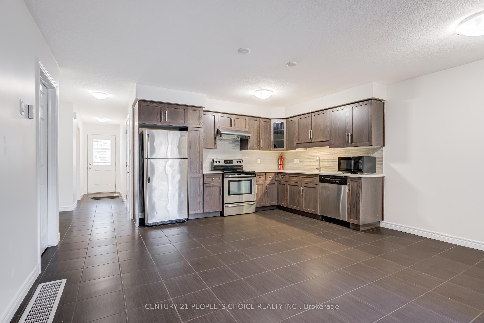 Photo 8 of Unit 15, 66 Eastview Road, Guelph, Grange Road — HOMEH