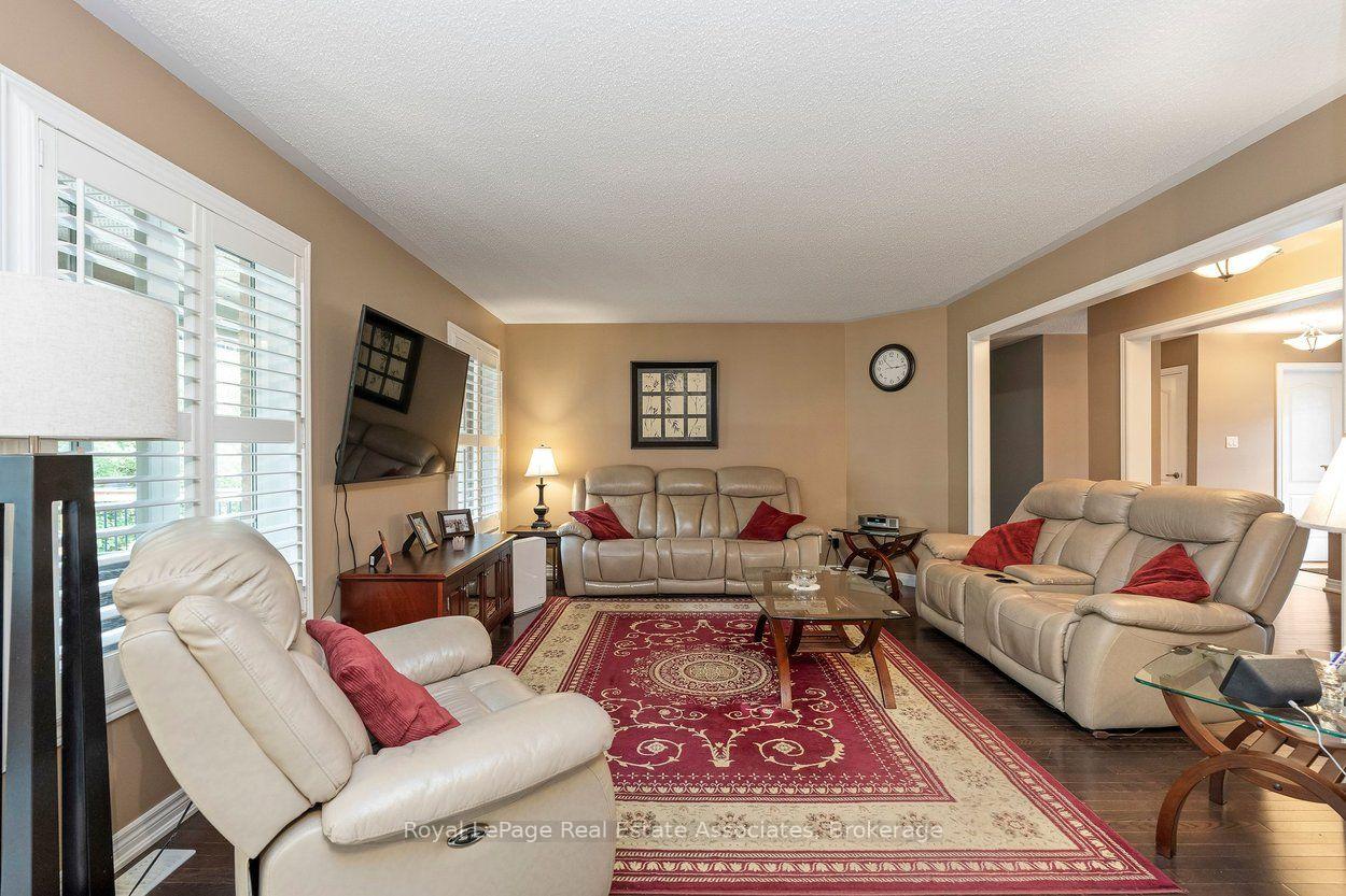 Photo 8 of 24 Lacorra Way, Brampton, Sandringham-Wellington — HOMEH