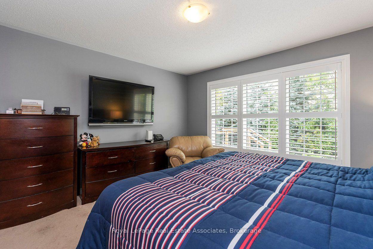 Photo 16 of 24 Lacorra Way, Brampton, Sandringham-Wellington — HOMEH