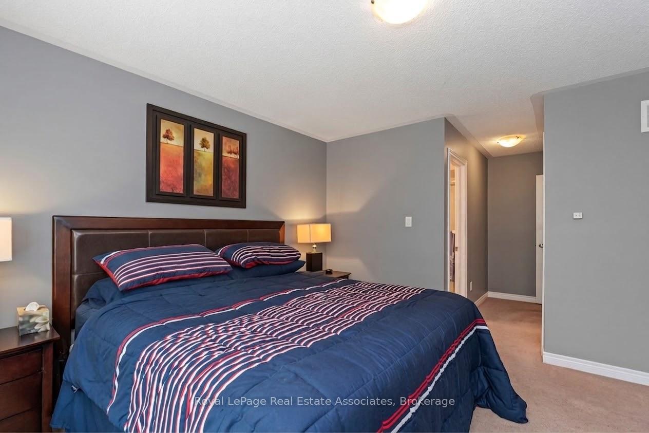 Photo 17 of 24 Lacorra Way, Brampton, Sandringham-Wellington — HOMEH