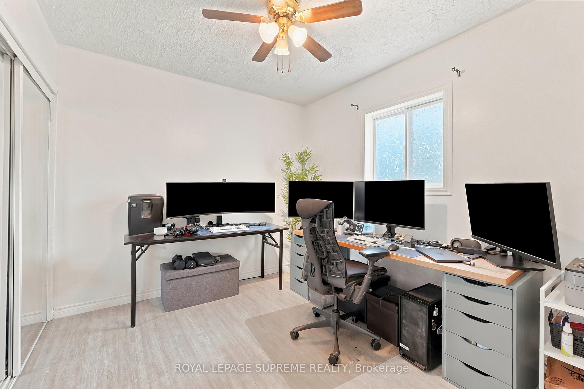 Photo 31 of 24 Alexandra Boulevard, St. Catharines, Secord Woods — HOMEH