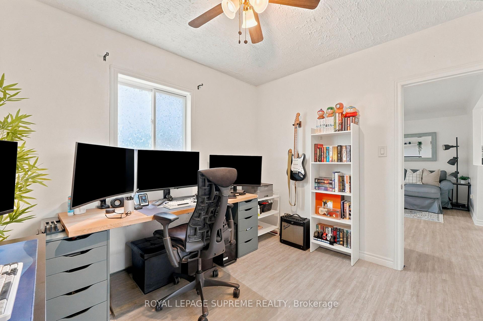 Photo 32 of 24 Alexandra Boulevard, St. Catharines, Secord Woods — HOMEH